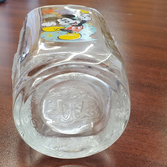 Disney McDonald's Glass 🏰🎆 - Picture 5 of 7
